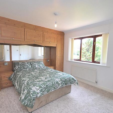 Entire And Exclusive Four Bed Detached Villa Lostock Eksteriør bilde
