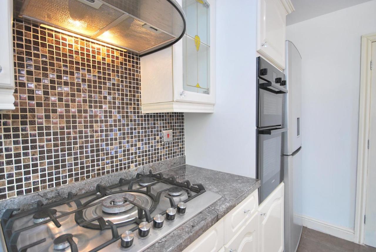 Entire And Exclusive Four Bed Detached Villa Lostock Eksteriør bilde