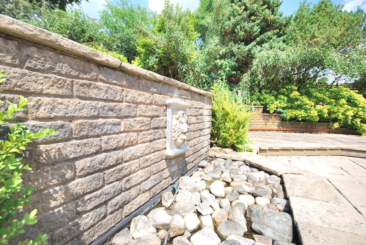 Entire And Exclusive Four Bed Detached Villa Lostock Eksteriør bilde